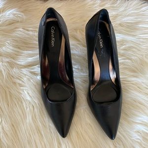 Calvin Klein Black Pointed-Toe Pump - brand new!